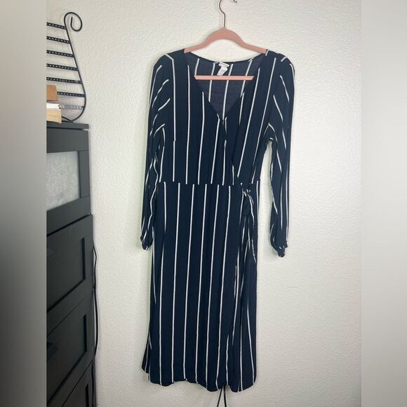 H&M striped Navy Long sleeve Maxi dress size 10 - Picture 8 of 8